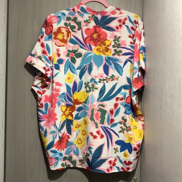 JODIFL Vibrant Pink Floral V-Neck Short Sleeve Oversized Flowy Top - SMALL - NWT - Picture 9 of 10